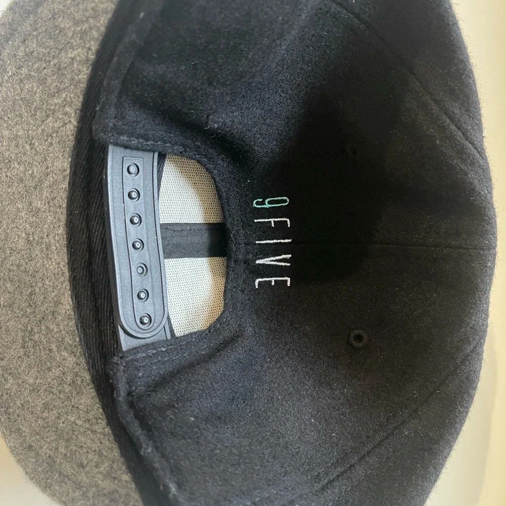 9Five - wool SnapBack - limited drop, like new - Excellent condition - Picture 2 of 4